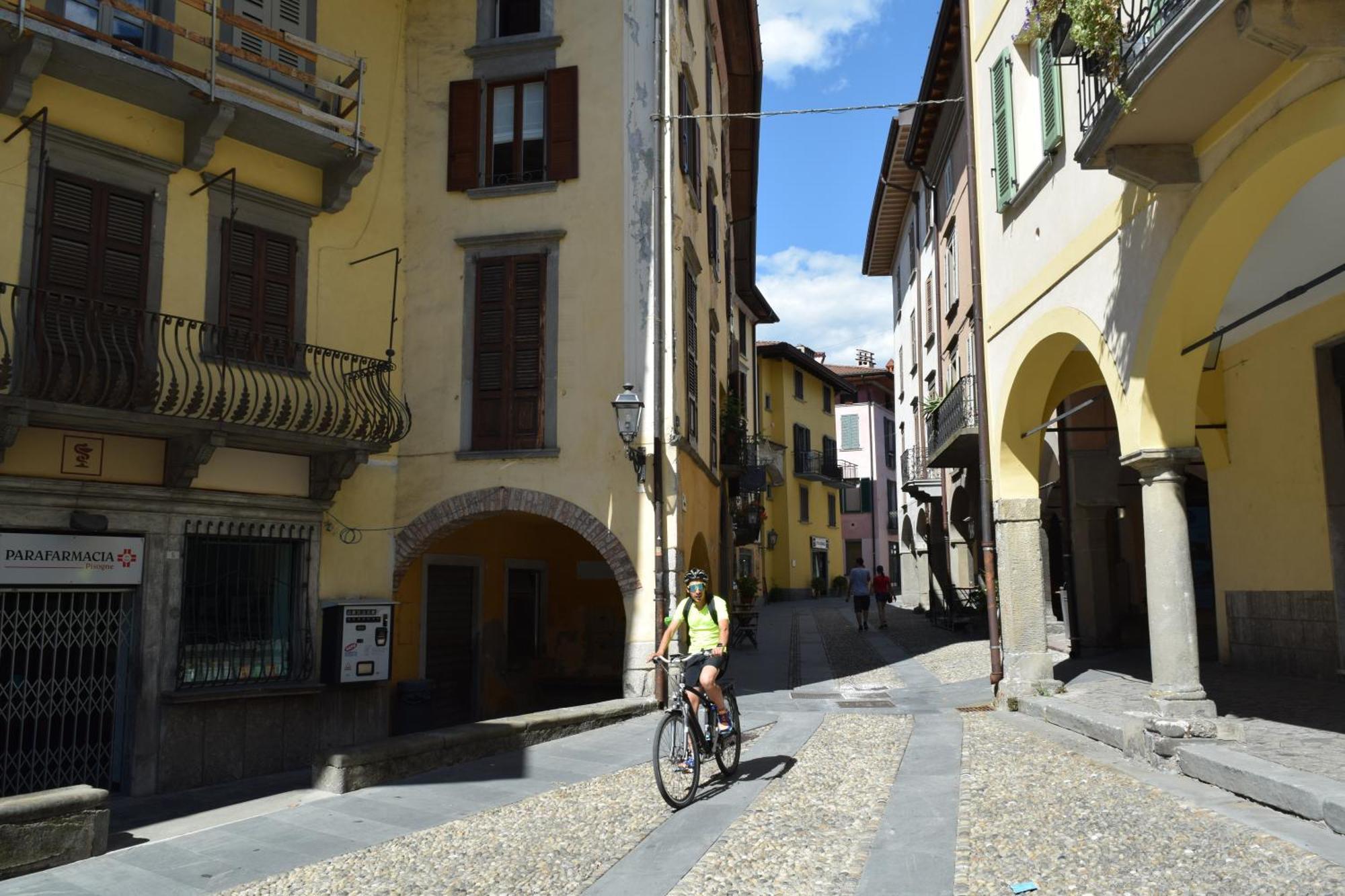 Aros Mountain Lake Iseo Hospitaliy Pisogne Buitenkant foto